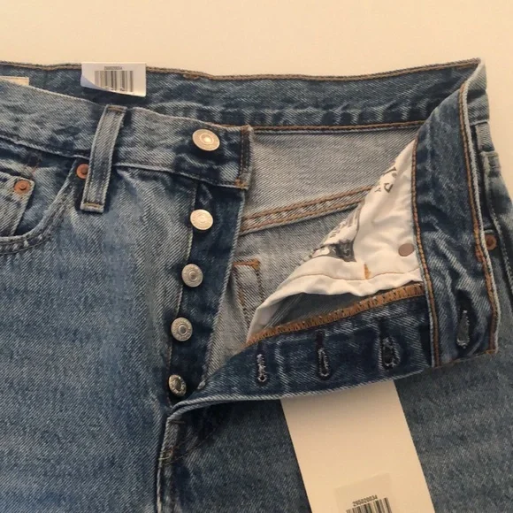 NWT! Levi’s 501 skinny jeans - no stretch. Perfect condition! - Picture 7 of 9